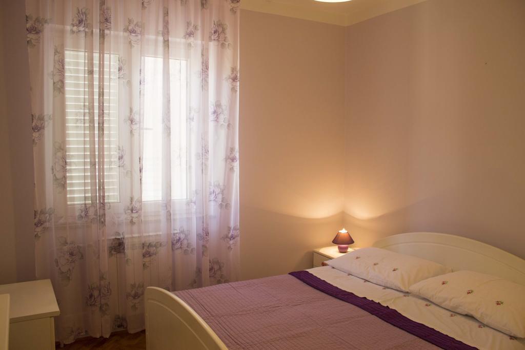 Apartment Gulic Supetarska Draga Bagian luar foto